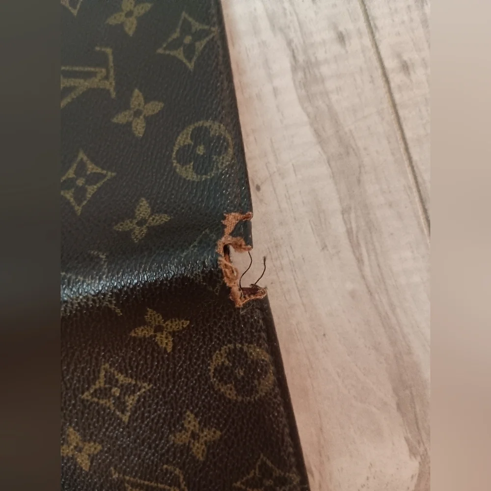 Authentic LOUIS VUITTON Monogram Porte Billet Carte Credit Marco
